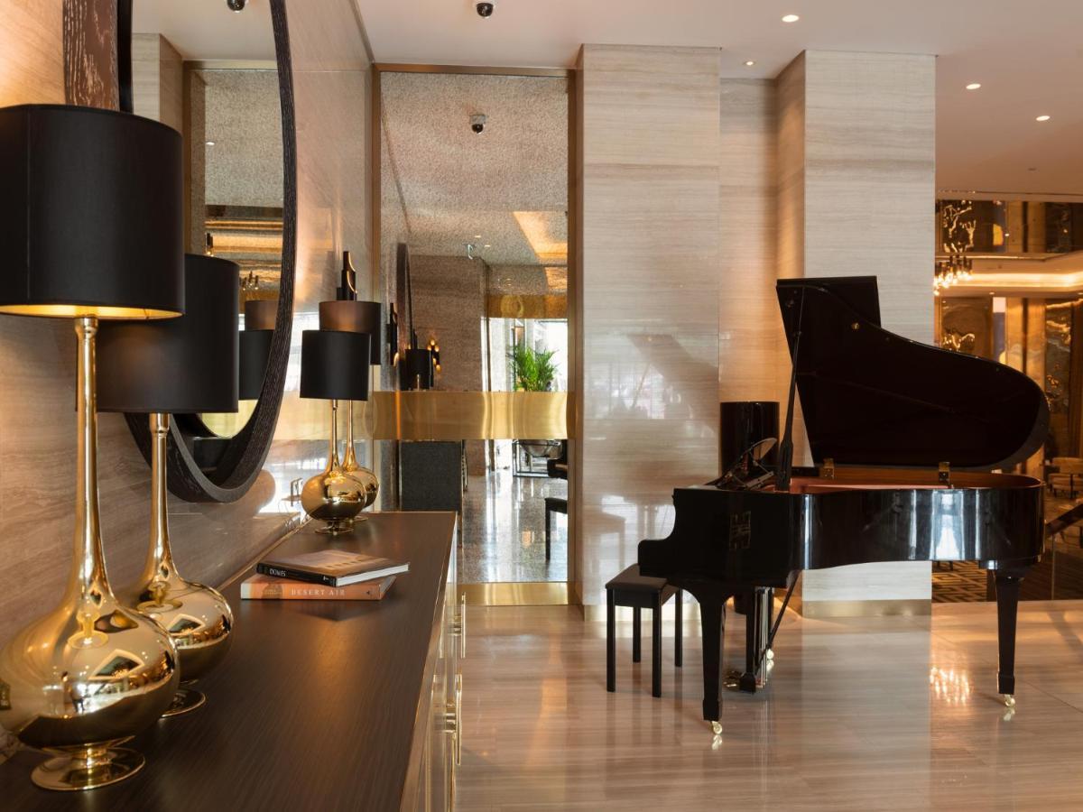 Hyatt Regency Al Kout Mall Кувейт Екстериор снимка The piano room