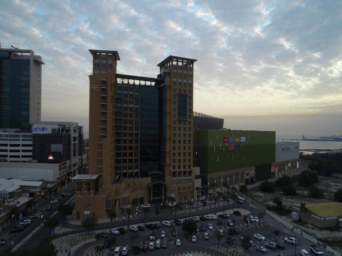 Hyatt Regency Al Kout Mall Кувейт Екстериор снимка The mall in 2016