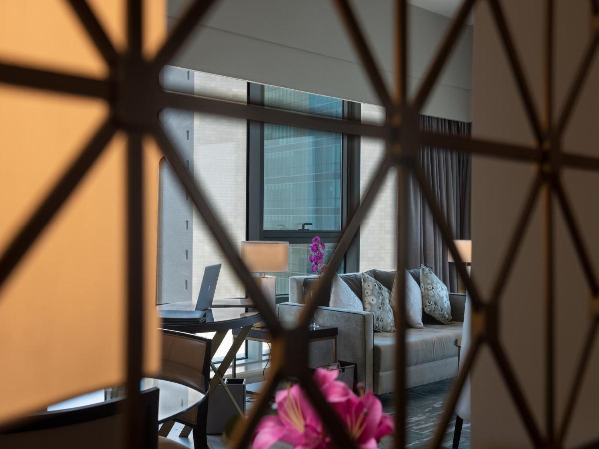 Hyatt Regency Al Kout Mall Кувейт Екстериор снимка The interior of the hotel