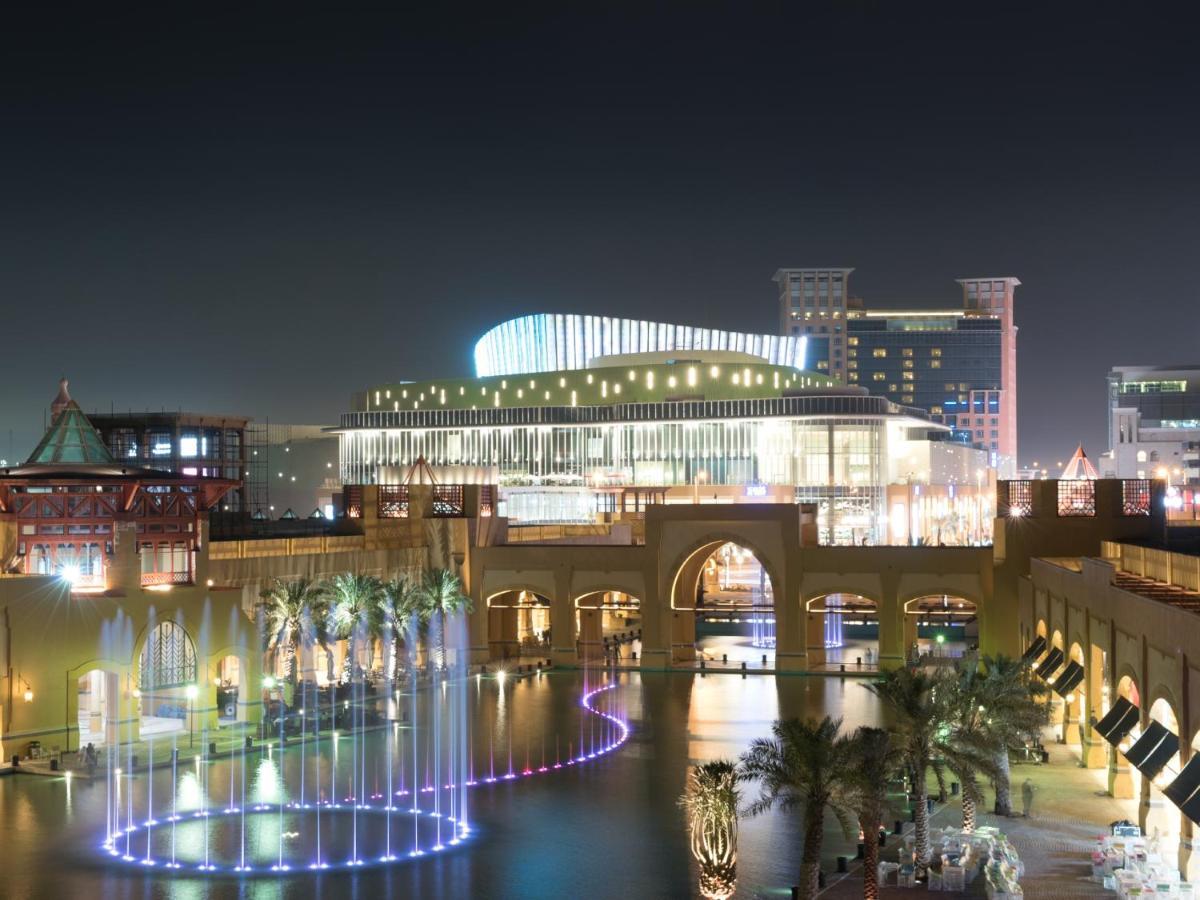 Hyatt Regency Al Kout Mall Кувейт Екстериор снимка The Dubai Convention Centre