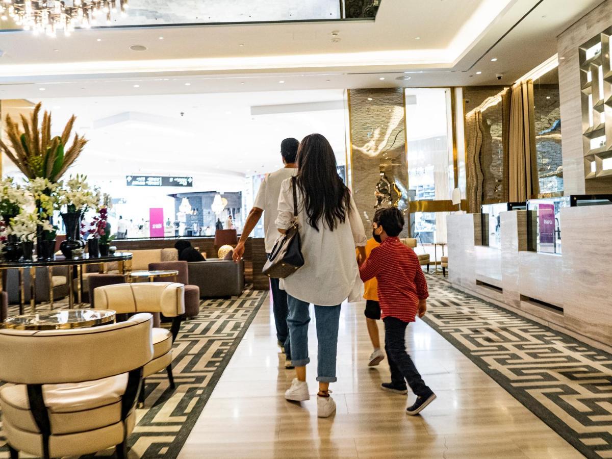 Hyatt Regency Al Kout Mall Кувейт Екстериор снимка The lobby of the hotel