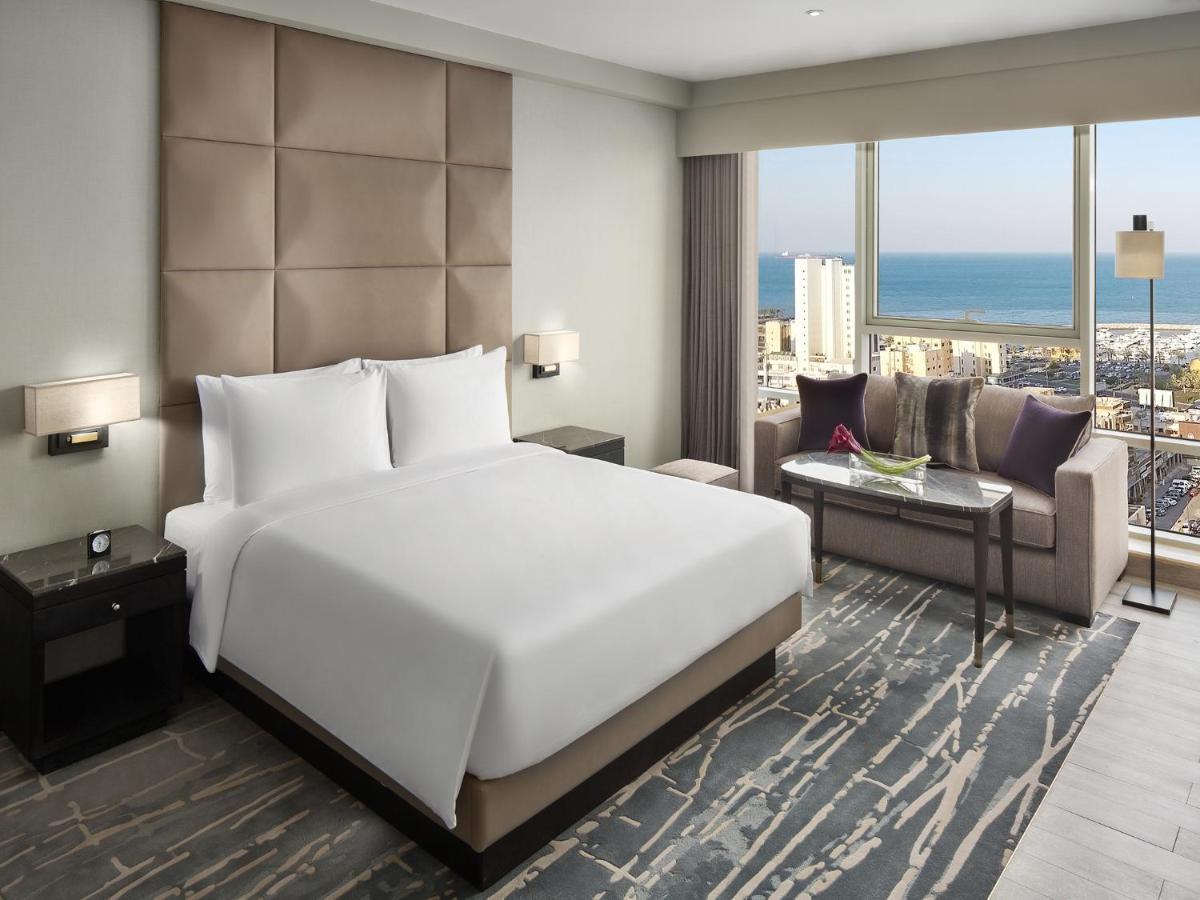 Hyatt Regency Al Kout Mall Кувейт Екстериор снимка